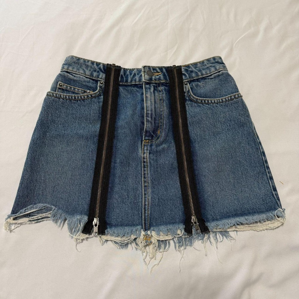 Carmar Odessa Colin Denim Mini Skirt Blue Distressed Zipper Detail 27